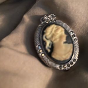 Cameo watch pendant/locket